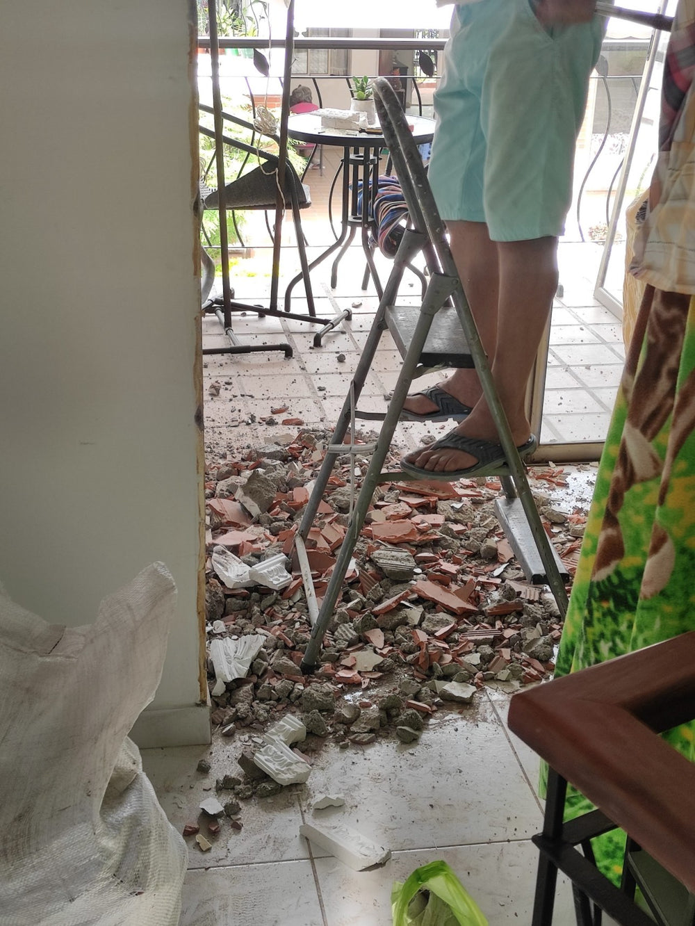 Tumbamos una pared de la casa