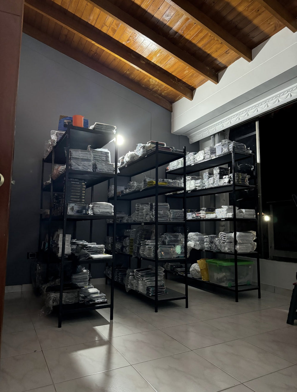 La caja negra y la bodega propia